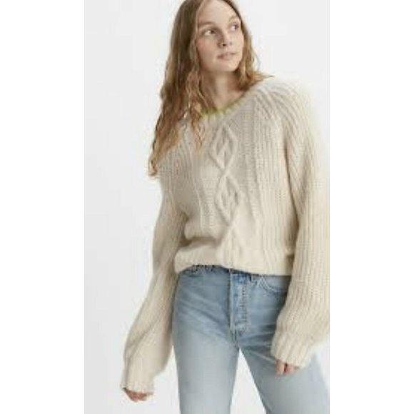 Levi's Sweaters - Levi's Ava Cable Knit Sweater Size XL NWT